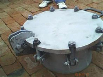 產(chǎn)品名稱(chēng)：人孔法蘭
